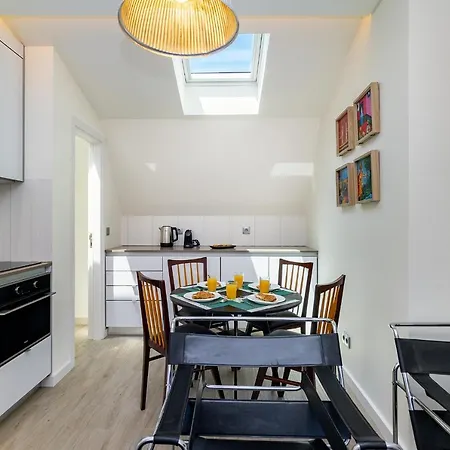 Intendente Modern Stays Location W/ac * Lisbon