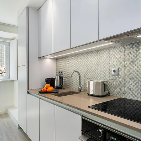 Intendente Modern Stays Location W/ac Lisbon